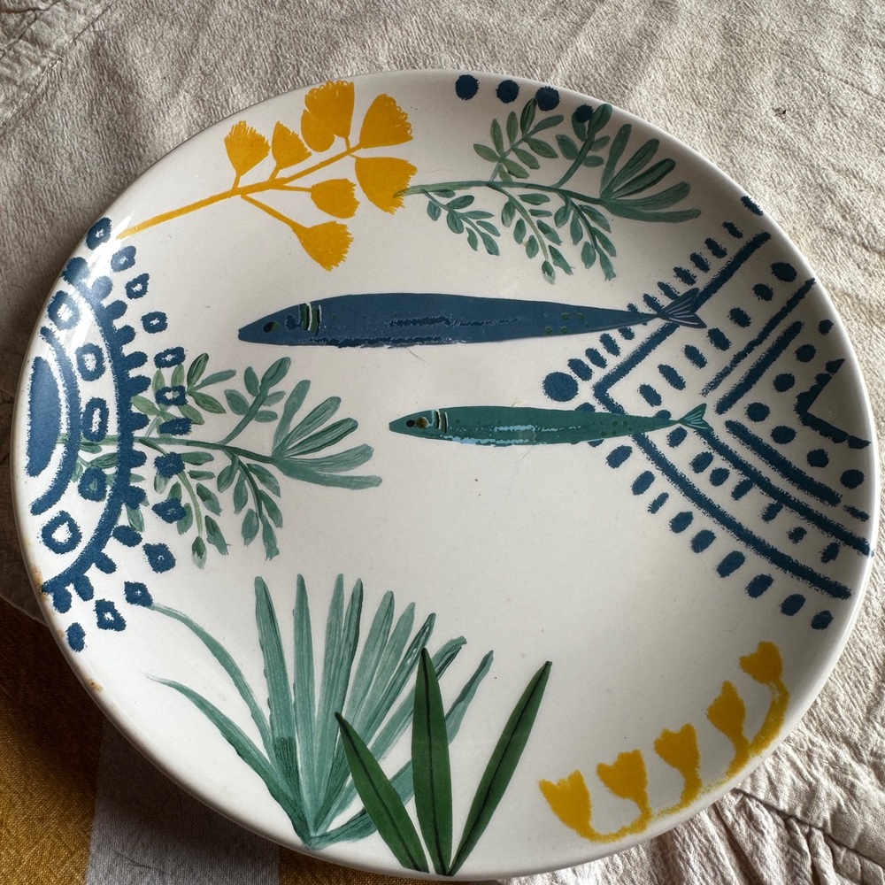 Colorful Fish and Floral Ceramic Plate Madison du Monde
